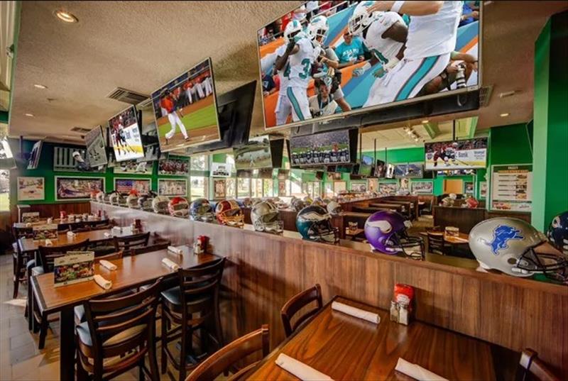 6 great sports bars to watch football in Naples, Cape Coral, Marco, Fort Myers Beach